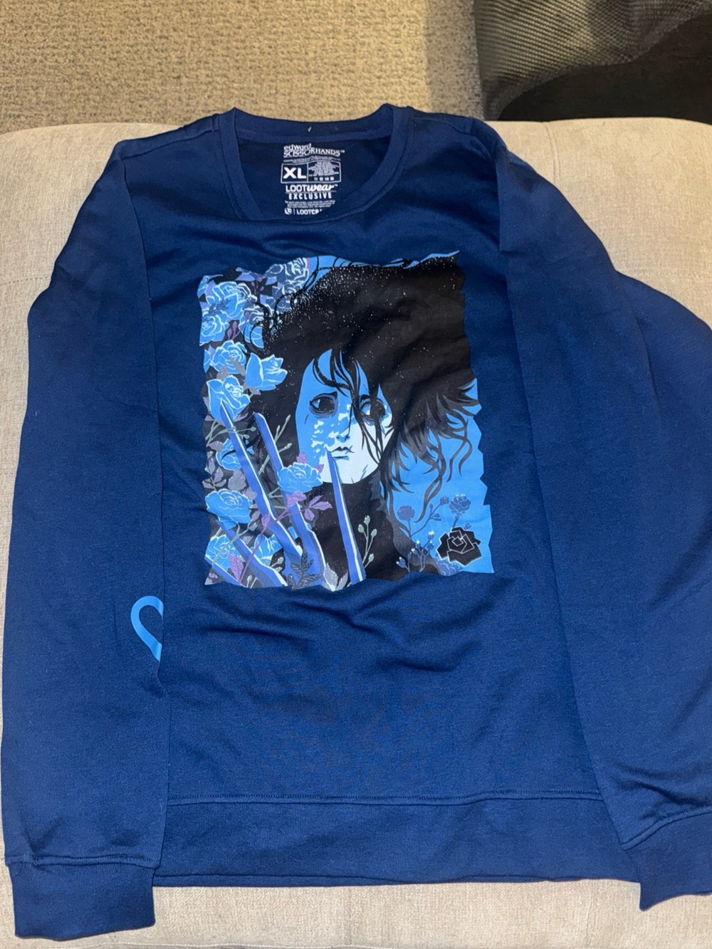 Source Unknown Men's Navy Blue Graphic Crewneck Sweater